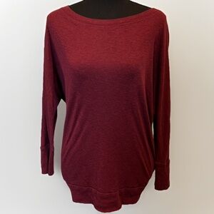 St. Tropez West Women's Round Neck Burgundy Long Sleeve Knit Top Size Small
